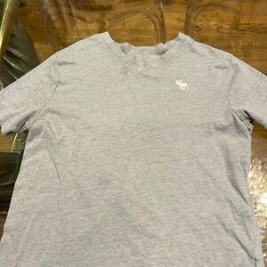 Abercrombie v neck